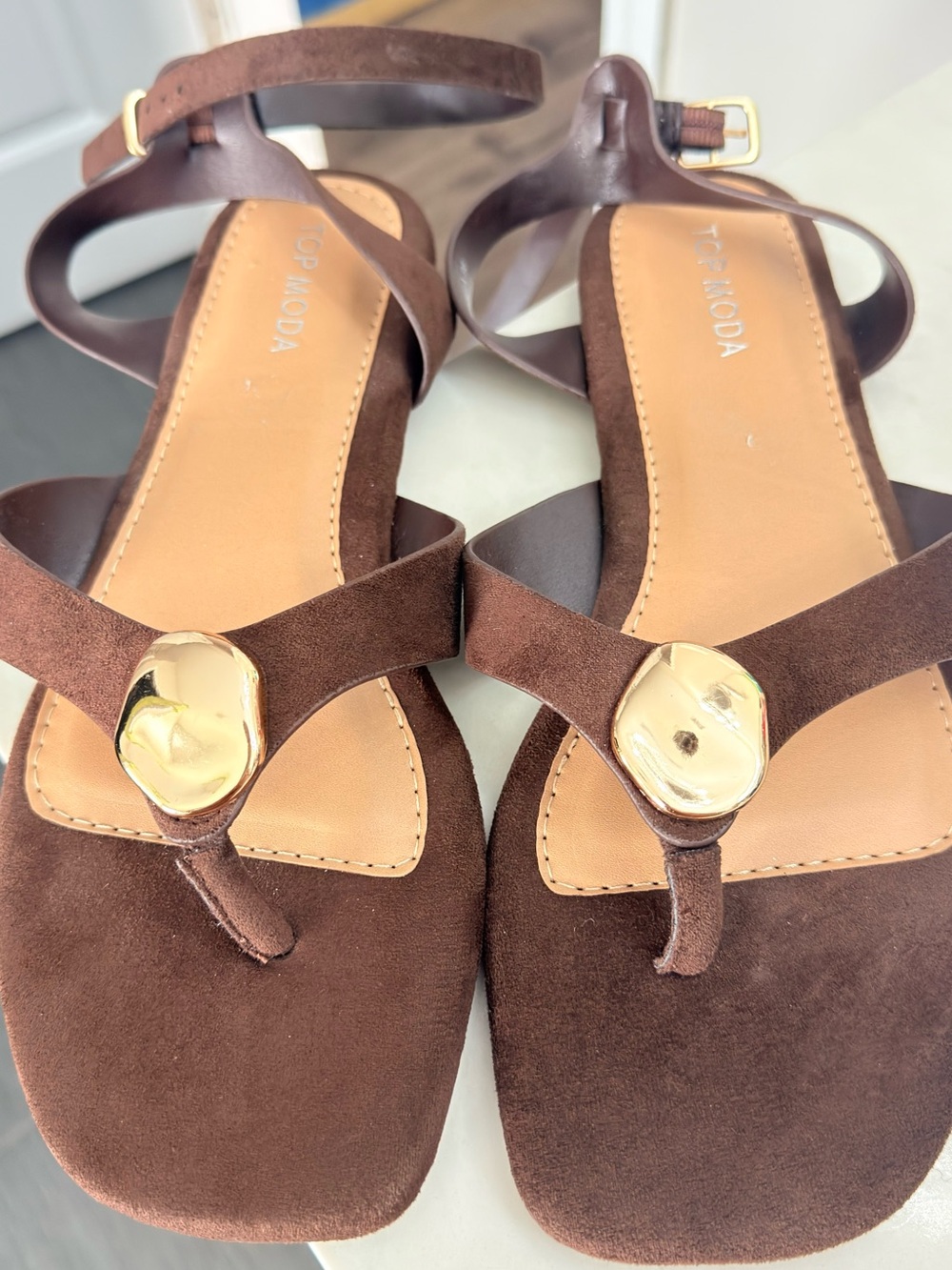 TOP Moda Brown Suede Thong Sandals with Gold Accent